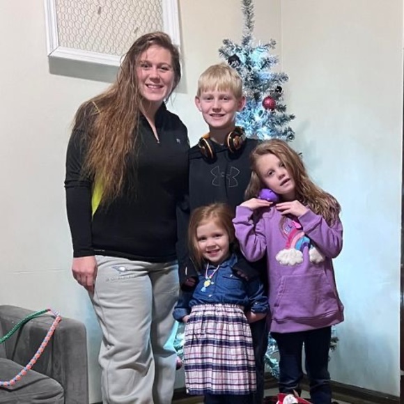 Meet your Posher, Crystal - Picture 1 of 1